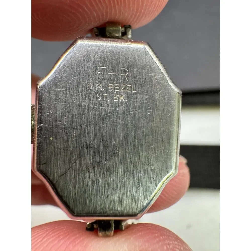 Vtg Paul Durelle Watch 17 Jewels Shock Resistant Silver Tone Square Dial